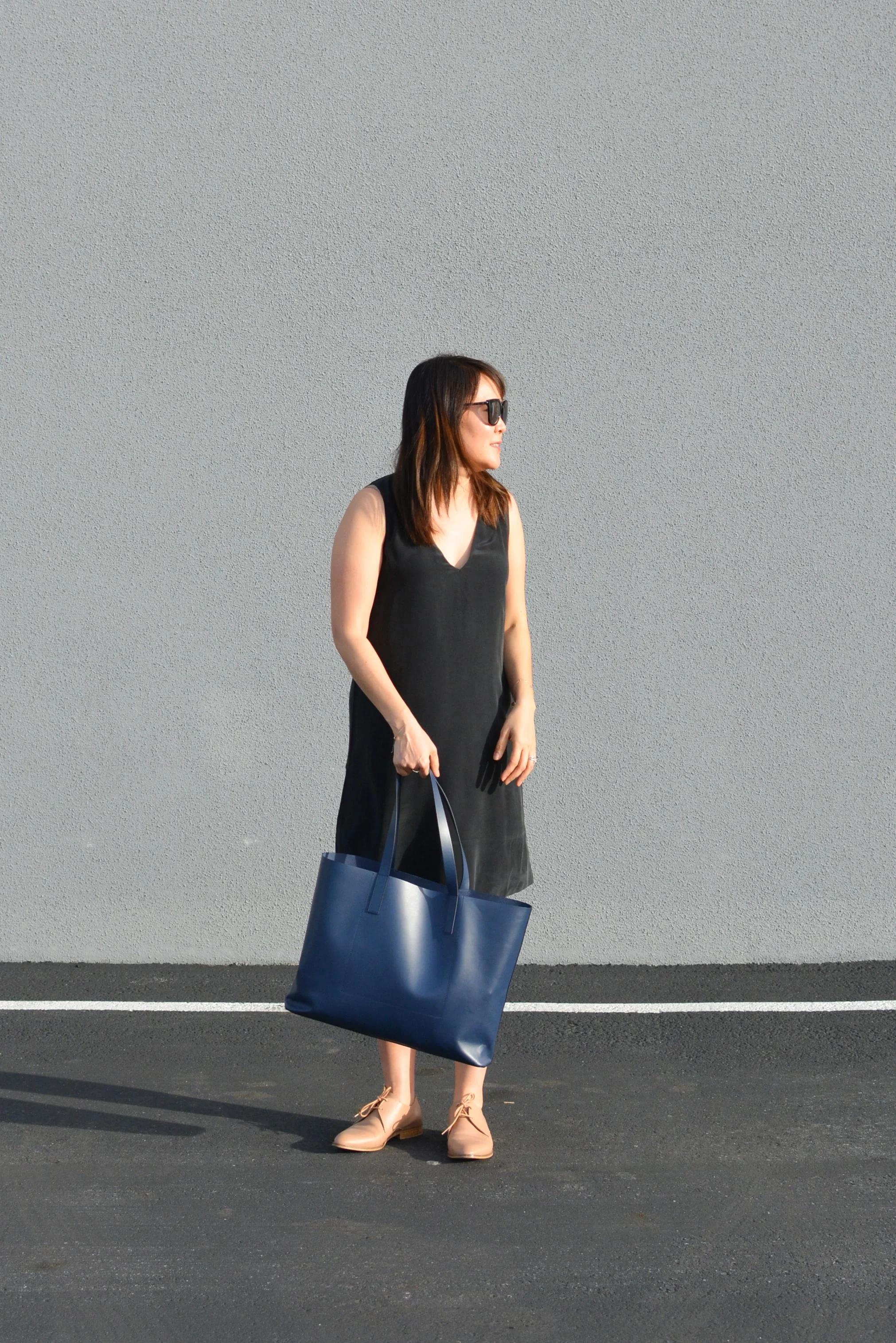Everlane black tote sales